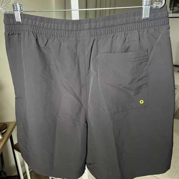 Puma Classics Woven Graphic Shorts Black Size XL NWT $55 - Picture 8 of 11